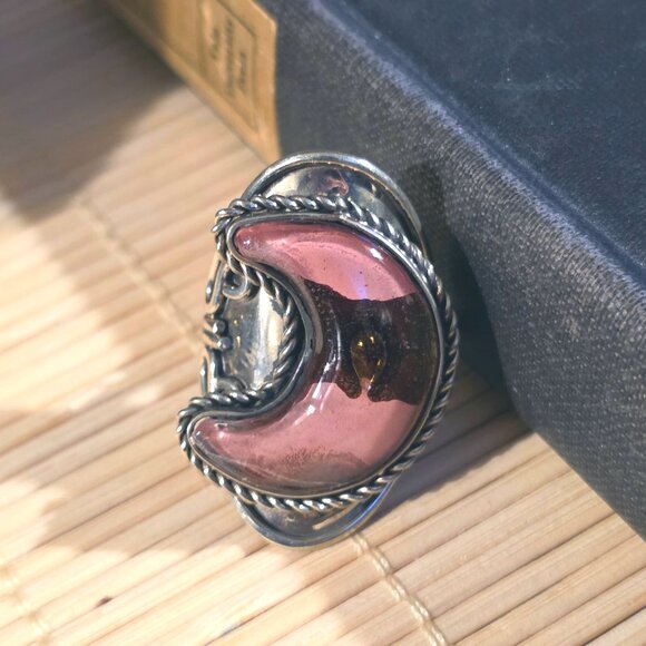 Peruvian Fused Art Glass Purplish Pink Silver Crescent Moon OOAK Artisan Ring - Picture 5 of 8